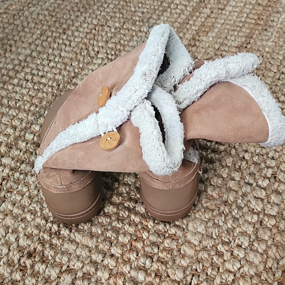Crocs Tan Shearling-Lined Booties - image 3